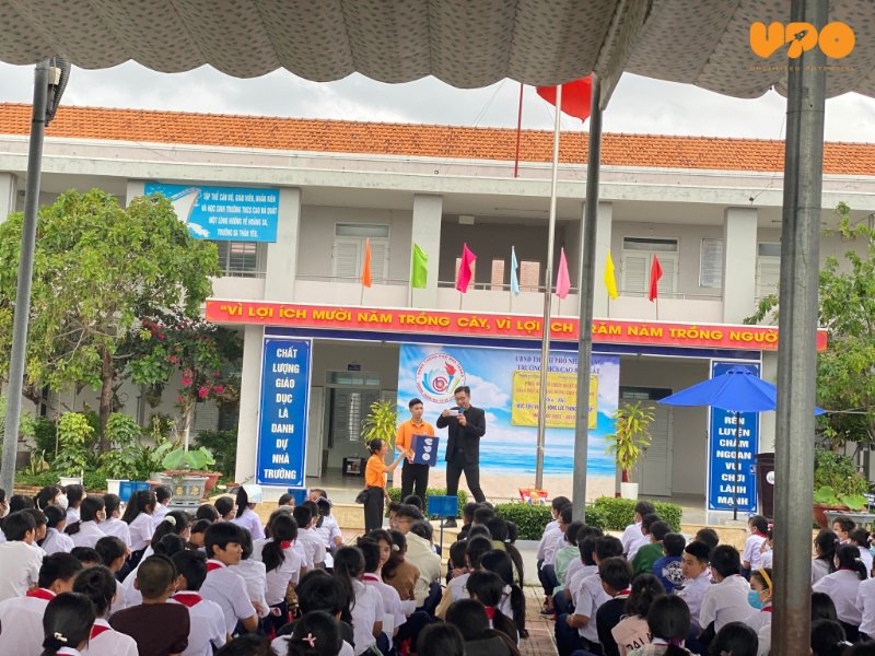 Giáo dục khai phóng là gì? Tại sao mô hình giáo dục khai phóng lại trở nên ưu việt? 7 Trường đào tạo kỹ năng UPO - chia sẻ tai điểm trường Nha Tran