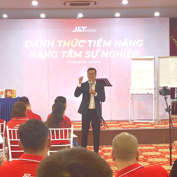 Lê Đặng Minh Nhật - Trainer UPO