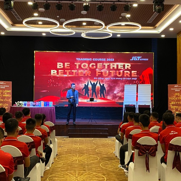 Lê Đặng Minh Nhật - Trainer UPO