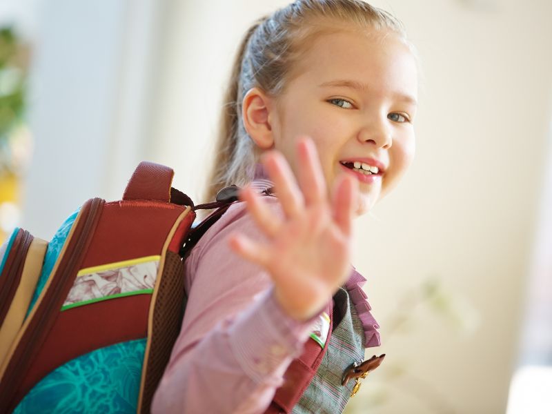 Hãy hướng dẫn trẻ kết thúc cuộc trò chuyện một cách lịch sự và tự tin