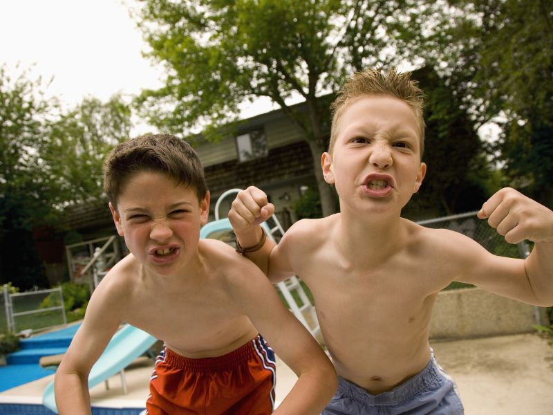 Trẻ thường muốn chứng tỏ bản thân bằng cách nói tục, chửi thề