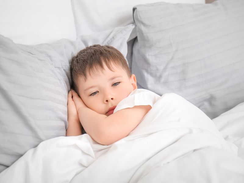 Một số trẻ bị mất ngủ, dễ giật mình hoặc bồn chồn sau khi xem phim kinh dị