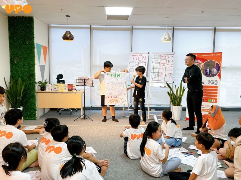 Trang bị cho trẻ những kỹ năng sống giúp con tự tin hơn, giải quyết khó khăn