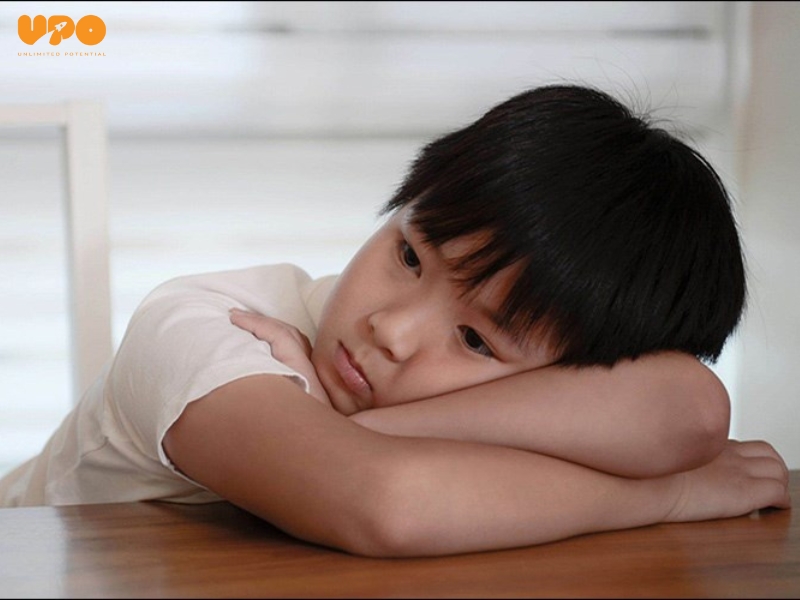 Trầm cảm ở trẻ em có thể phát triển âm thầm nhưng lại để lại hậu quả rất nghiêm trọng