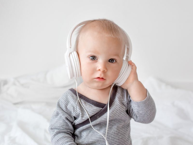 Ở mỗi độ tuổi, nhu cầu về âm nhạc của bé sẽ khác nhau&nbsp;