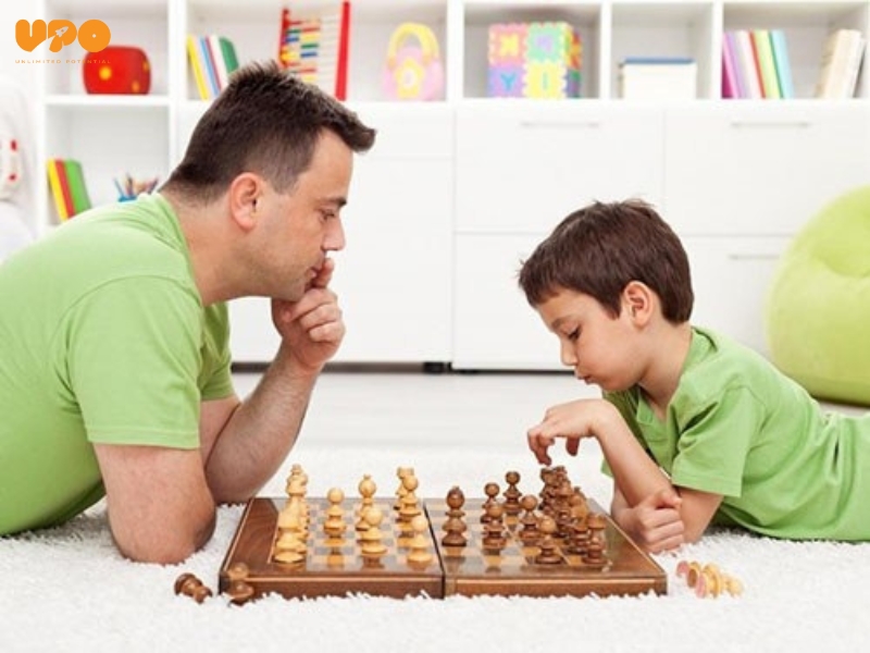 Giúp con rèn luyện khả năng xử lý tình huống nhanh nhạy, vốn là yếu tố cần thiết để lãnh đạo hiệu quả