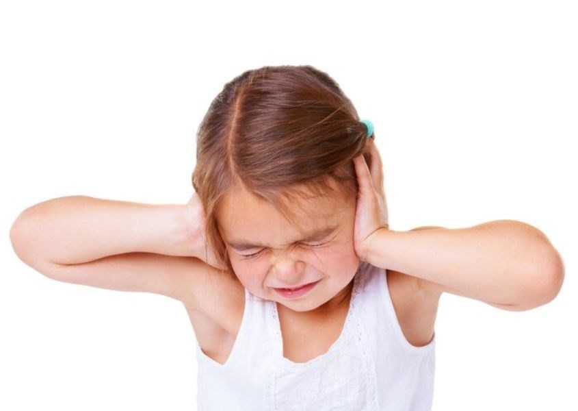 Dạy trẻ kỹ năng giao tiếp với người lạ trong thực tế và trên internet 12 Không tiếp tục bàn tán và cuộc trò chuyện về vấn đề nhạy cảm với người lạ trên mạng xã hội.