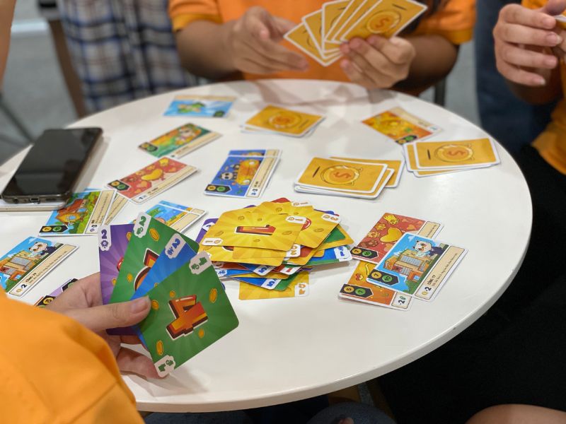 Dạy trẻ quản lý tài chính cá nhân thông minh theo lứa tuổi 11 Mèo đại gia vừa ra mắt không lâu nhưng đã nhận được rất nhiều sự ủng hộ và yêu thích từ các bạn nhỏ