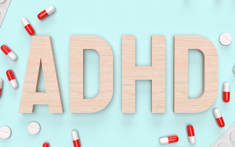 Dạy trẻ tăng động giảm chú ý cùng 9 kinh nghiệm "VÀNG" 15 Bố mẹ cần kết hợp các phương pháp điều trị khác cho trẻ bao gồm giáo dục, trị liệu hành vi, hỗ trợ tại nhà và trường học,...song song với việc cho bé thuốc