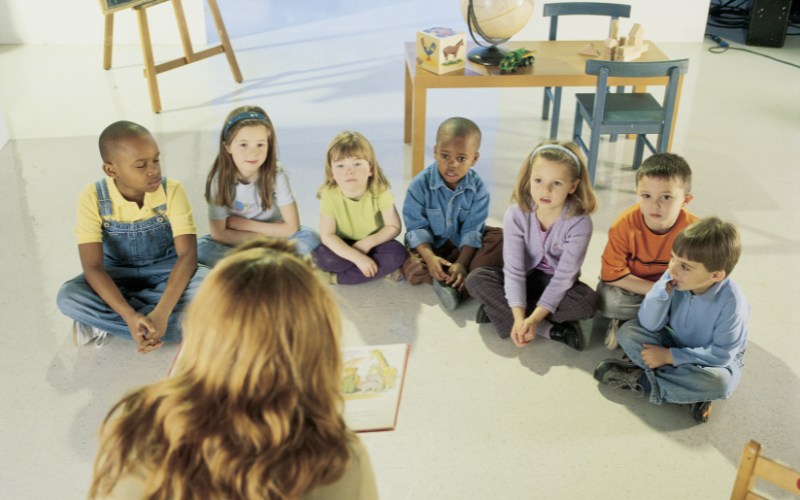 "Nghệ thuật" dạy trẻ yêu thương kính trọng người lớn 5 Trẻ biết lắng nghe sẽ phát triển tư duy và xây dựng mối quan hệ tốt, tạo điều kiện hiểu rõ người đối diện