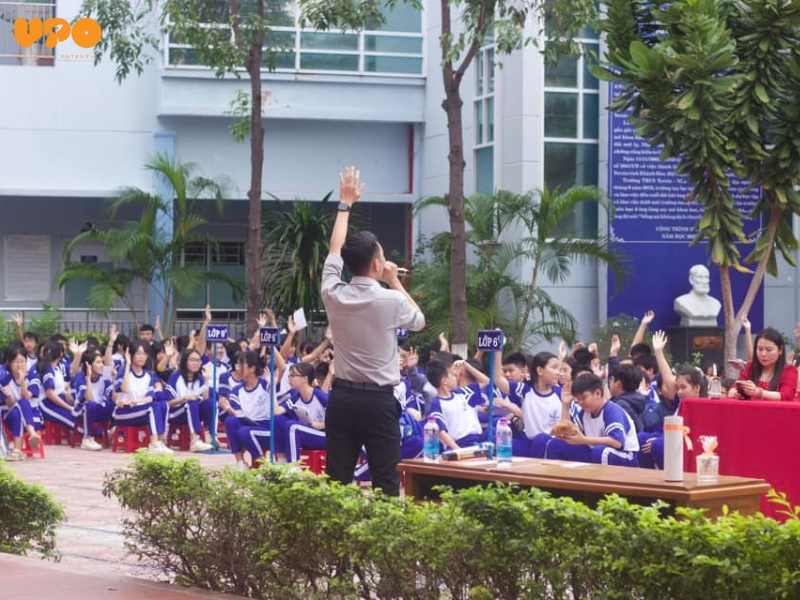 Thầy "Nguyễn Hải Đăng" trực tiếp đứng chia sẻ