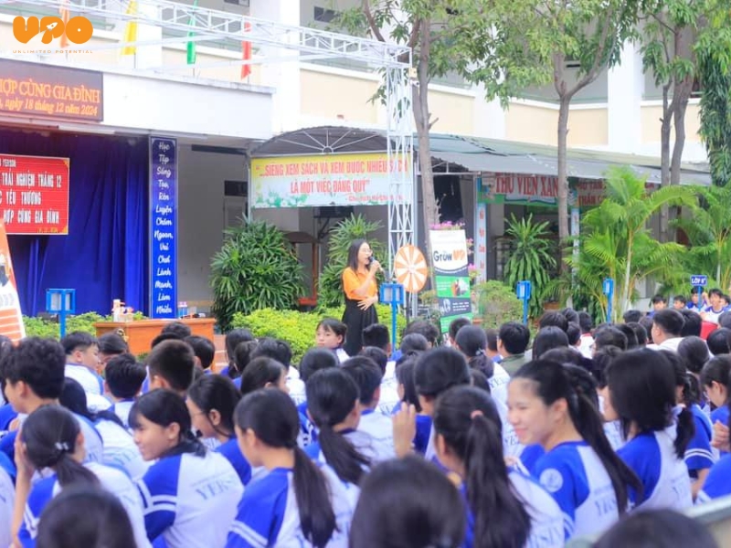 Các hoat động, câu chuyện thú vị, thu hút tinh thần học tập của các bạn