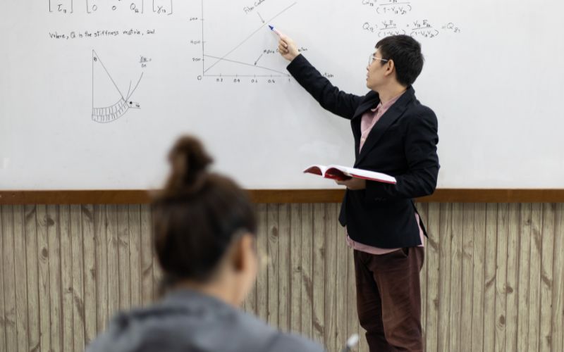 Liên tục bổ sung kiến thức giúp xây dựng sự tự tin ở trẻ, nắm bắt nhiều cơ hội tốt trong tương lai