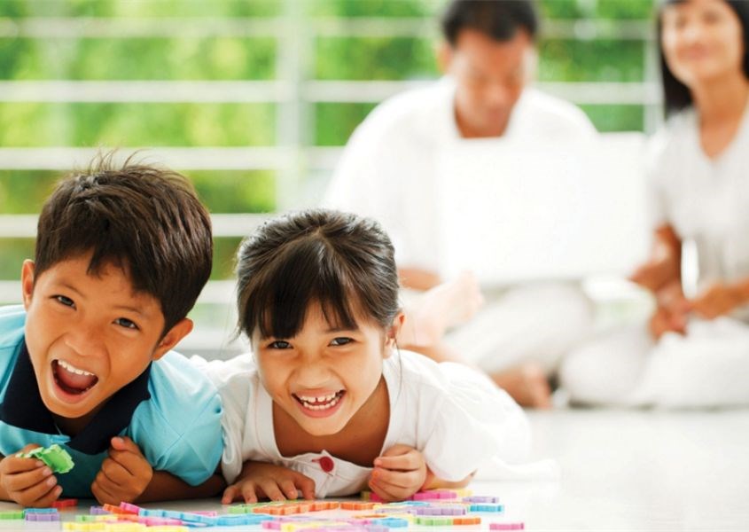 15+ cách giúp trẻ tự tin trong giao tiếp để TOẢ SÁNG 9 Luyện tập kỹ năng tự tin giao tiếp cho trẻ thông qua các trò chơi phù hợp