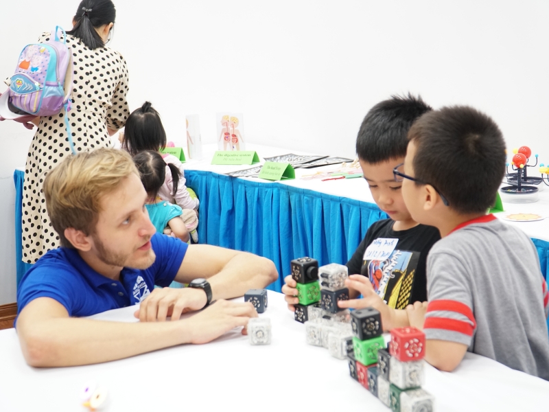 Khóa học kỹ năng hè cho trẻ của CARA