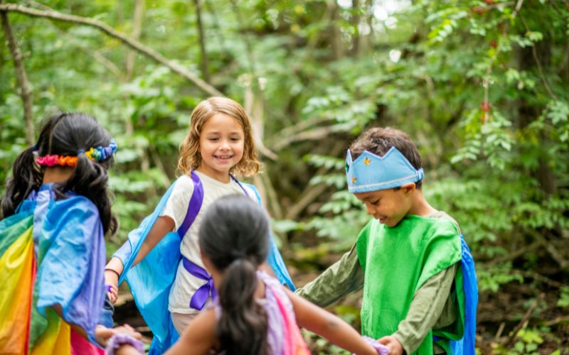 Phát huy tiềm năng với kỹ năng làm việc nhóm cho trẻ mầm non 6 Tôn trọng là yếu tố tất yếu để bé và những người đồng đội cùng hợp tác và làm việc với nhau một cách hiệu quả