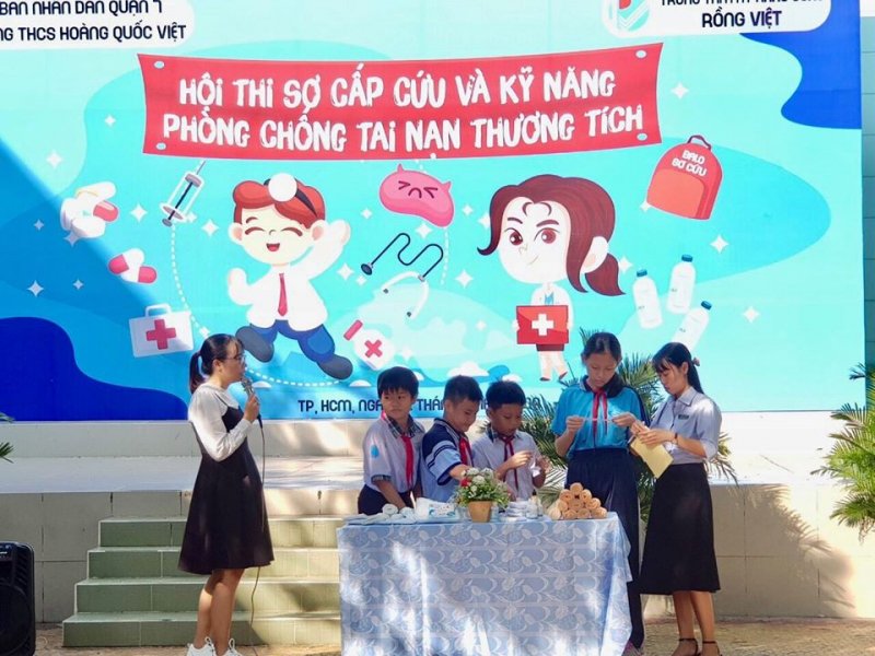 7 Lớp kỹ năng sống cho trẻ ở Nha Trang HẤP DẪN NHẤT mùa hè này! 3 Rồng Việt Education thường xuyên liên kết với các trường học.