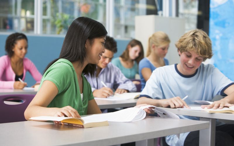 Trong độ tuổi THPT con đang lớn nhưng cũng chưa thật sự đã trưởng thành, vì vậy các kỹ năng sống trong giai đoạn này cũng vô cùng cần thiết