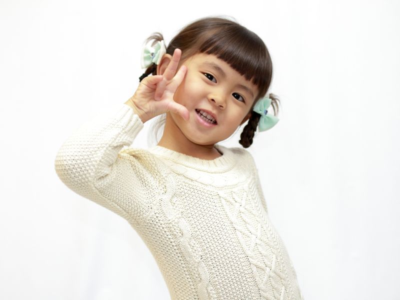 Dạy kỹ năng sống cho trẻ 4 tuổi - lứa tuổi con đầy sự tò mò! 3 Kỹ năng quan trọng nhất ba mẹ nên dạy đầu tiên cho con là kỹ năng giao tiếp