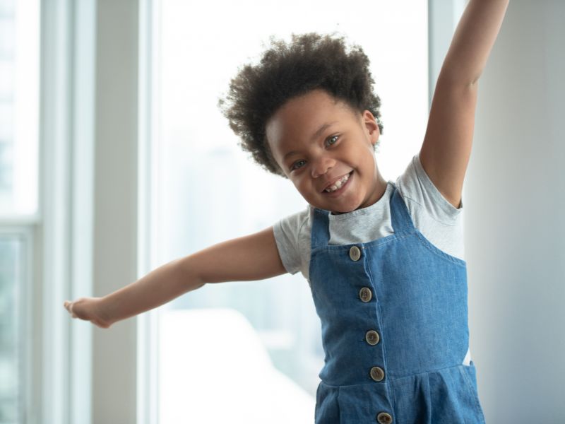 Dạy kỹ năng sống cho trẻ 4 tuổi - lứa tuổi con đầy sự tò mò! 18 Việc tạo môi trường vui vẻ và thú vị cho các công việc là yếu tố quan trọng để trẻ hứng thú và tiếp thu một cách hiệu quả