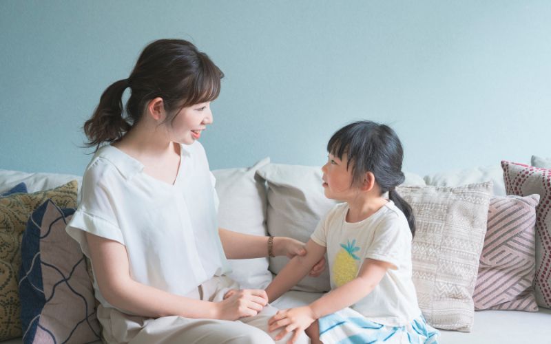 Kỹ năng sống về giá trị yêu thương - Nuôi dưỡng tâm hồn trẻ 4 Khi con trẻ biết cảm ơn và xin lỗi con đã có thể biết được sự trân trọng những điều tốt đẹp, nhìn nhận lỗi sai của mình