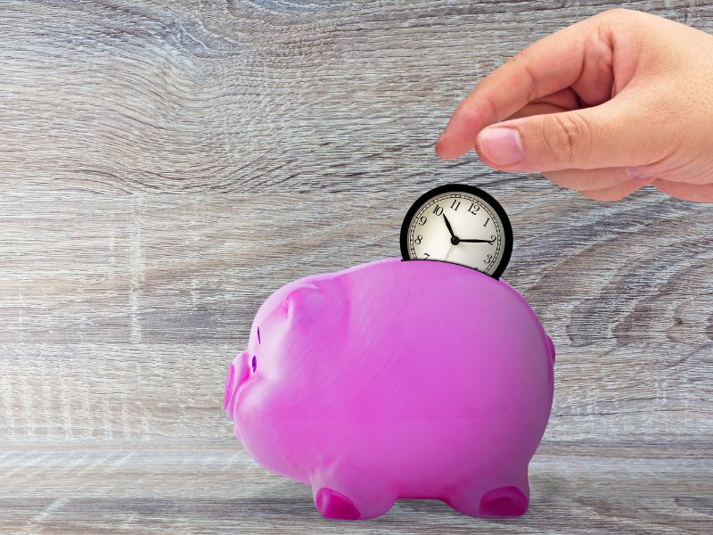 Nói về sự quan trọng của thời gian và việc tiết kiệm thì giờ khi rèn kỹ năng xếp hàng cho trẻ