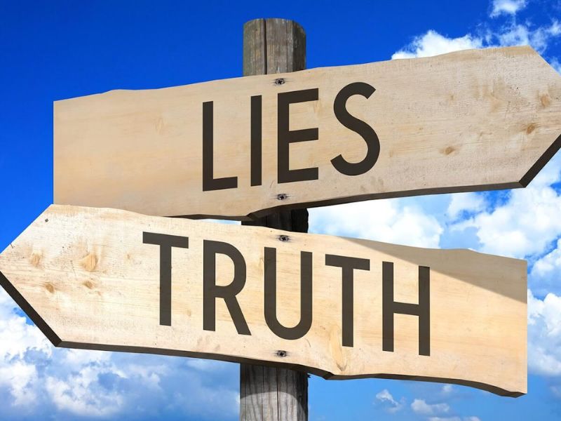 Khuyên nhủ, khuyến khích bé nói ra sự thật