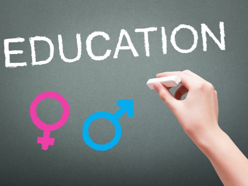  Việc giáo dục này sẽ giúp cho các bé có được vốn kiến thức cần thiết, đảm bảo cho việc bảo vệ bản thân