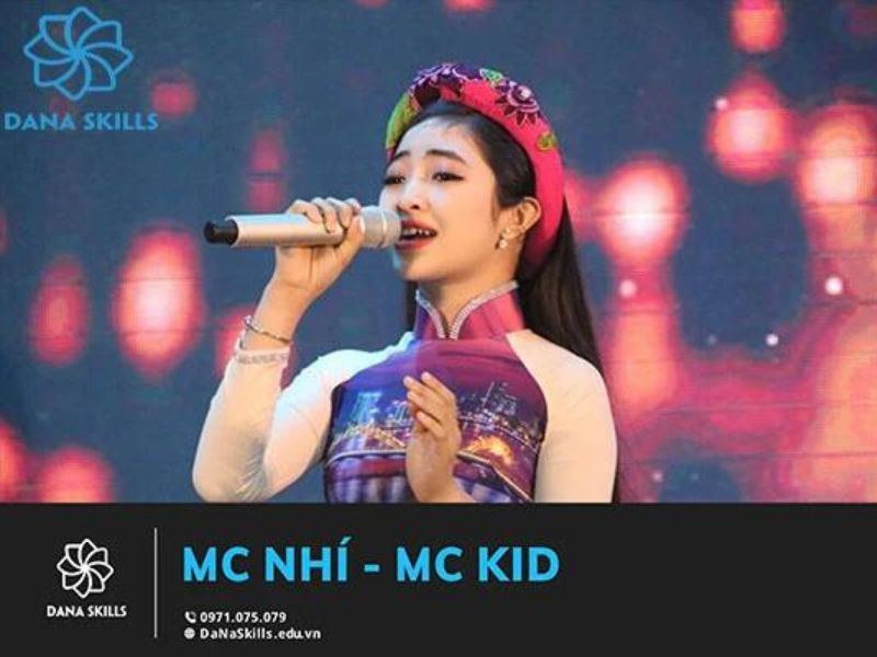 5 lớp học cho trẻ thiếu tự tin ở Đà Nẵng thể hiện bản thân 4 Dana Skills với sứ mệnh là trợ thủ đắc lực cùng ba mẹ thắp sáng đam mê trở thành MC chuyên nghiệp của con trẻ