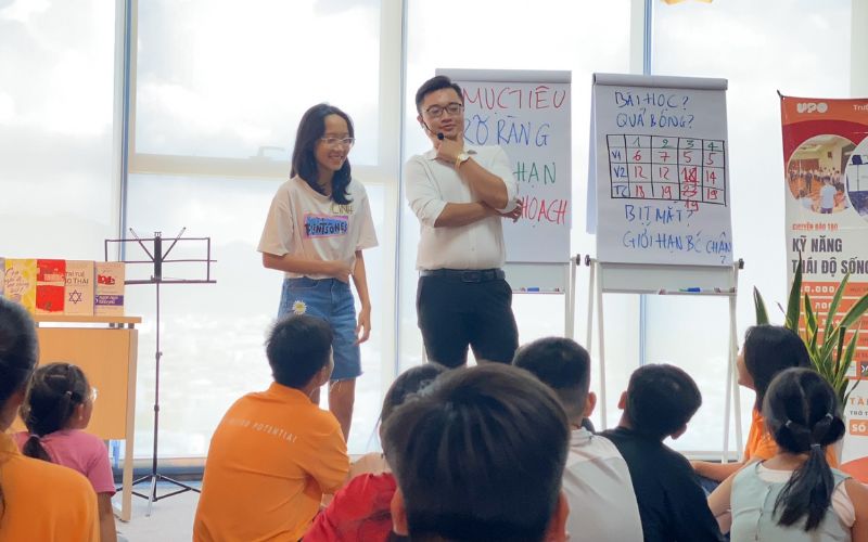 16 địa chỉ "VÀNG" để tìm lớp học kỹ năng sống cho trẻ 8 tuổi 2 UPO chú trọng về khả năng khai phóng và tư duy tự thức cho bé, hướng đến khả năng tự nhận thức, khám phá bản thân để nắm bắt nhiều cơ hội hơn trong tương lai