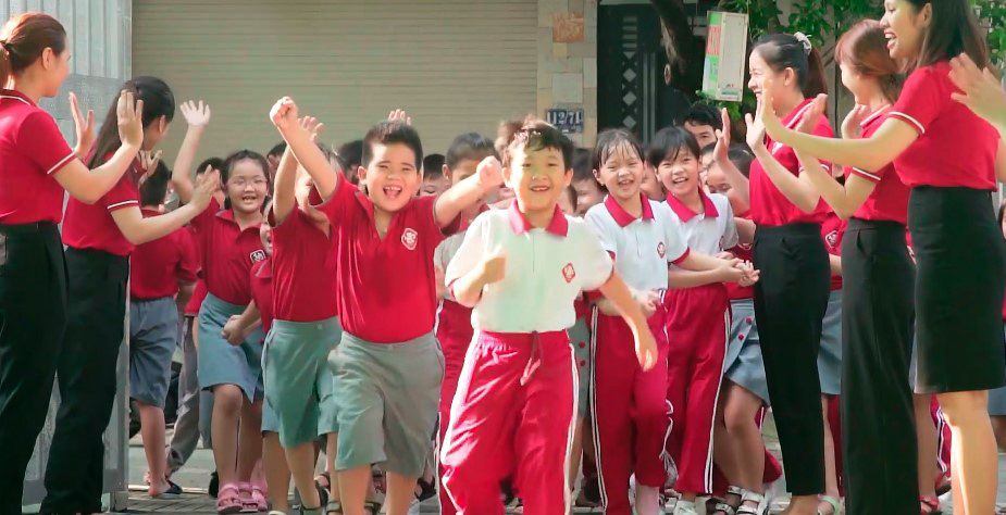 15 lớp kỹ năng sống cho trẻ 14 tuổi DANH TIẾNG NHẤT hiện nay 13 Các bé đang tham gia chương trình kỹ năng sống tại Rồng Việt Education