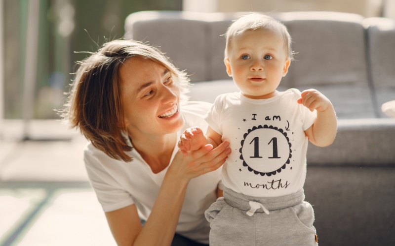 Trẻ mới tập đi thường năng động và thích những bài hát với giai điệu và ca từ ngây ngô, điều đó giúp chúng vui cười và thích thú hơn