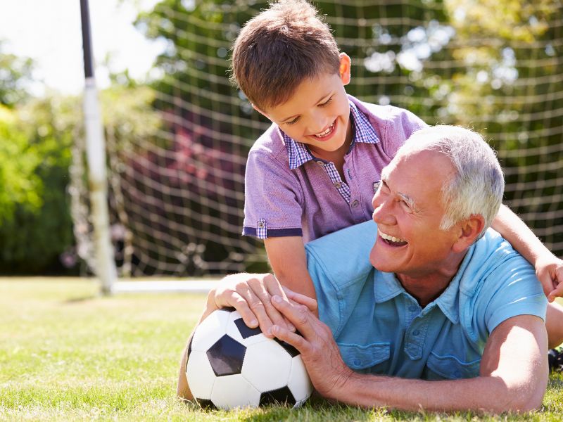 Độ tuổi của ông có thể gấp 720 lần tuổi của cháu