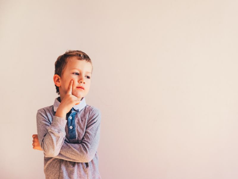 Đọc sách khuyến khích trẻ suy nghĩ và phân tích các tình huống, nhân vật và câu chuyện