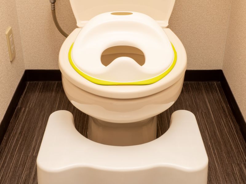 Ba mẹ hãy chuẩn bị bô hoặc các thiết bị hỗ trợ trong NVS cho con&nbsp;