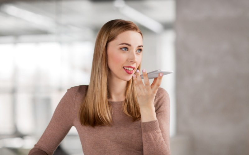 Sinh trắc học giọng nói là gì? TỔNG QUAN thông tin từ A - Z 4 Người dùng có thể dễ dàng sử dụng trên nhiều thiết bị và nền tảng khác nhau như điện thoại di động thông qua giọng nói