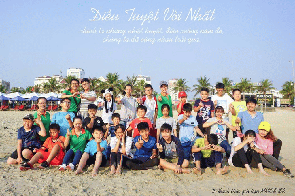 Sống và học tập hết mình tại trung tâm giáo dục toàn diện MMOST.