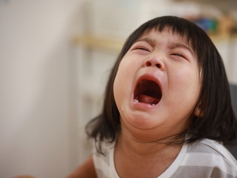 Đôi khi trẻ khóc vì muốn thể hiện mong muốn từ chối một điều không vừa ý