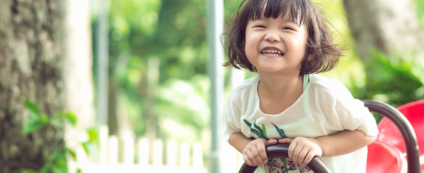 Trẻ có thái độ lạc quan, vui vẻ hơn trong cuộc sống.