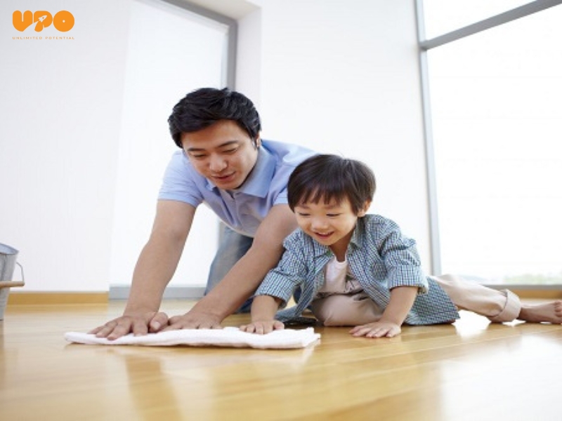 Để chăm sóc và nuôi dưỡng một em bé có suy nghĩ tích cực và luôn cảm thấy vui vẻ thì bố mẹ hãy làm gương cho con