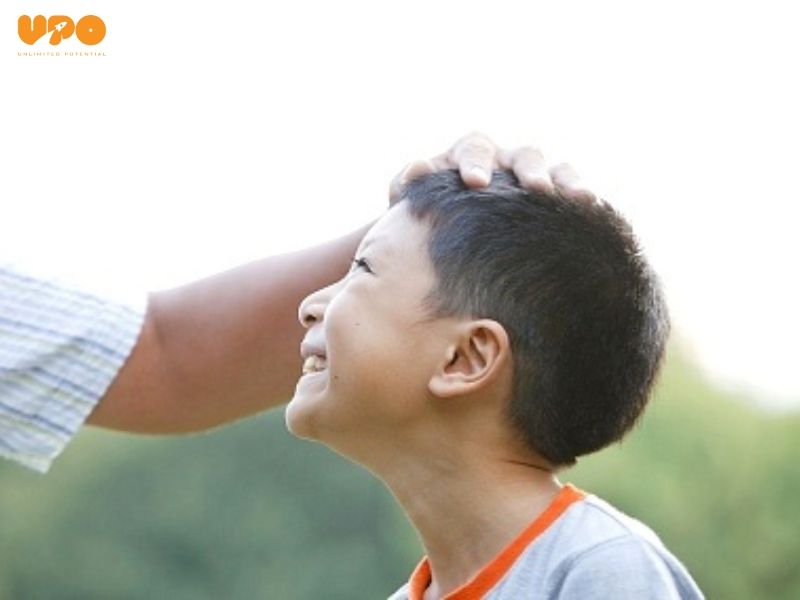 Sức mạnh của lời khen và tình yêu thương chân thành