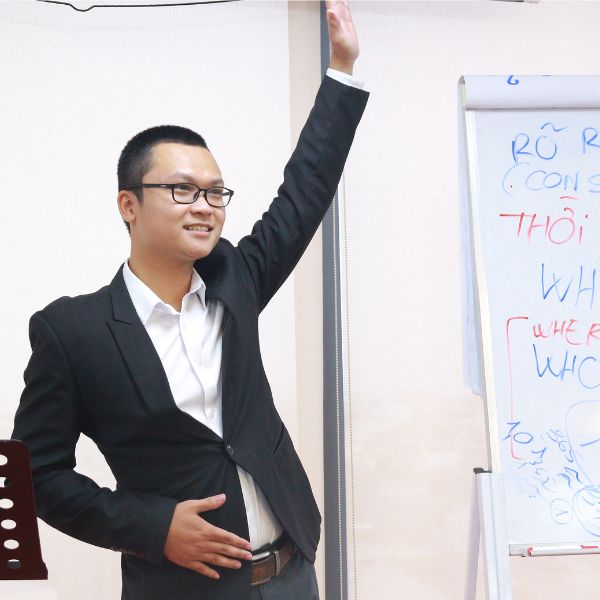 Trainer Lê Đình Thiên Phúc