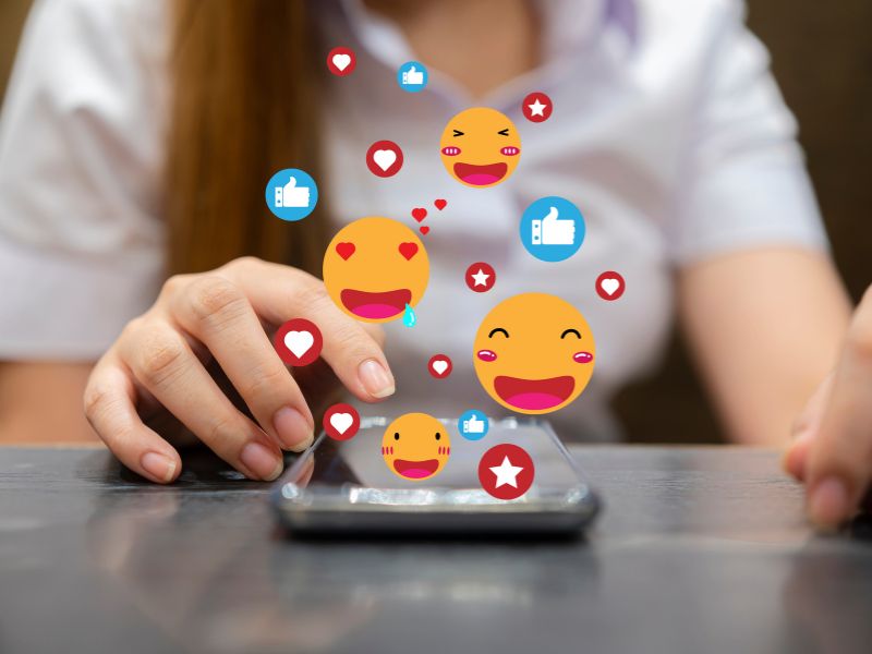 Các bậc phụ huynh cần kiểm soát hành động của con trên mạng xã hội