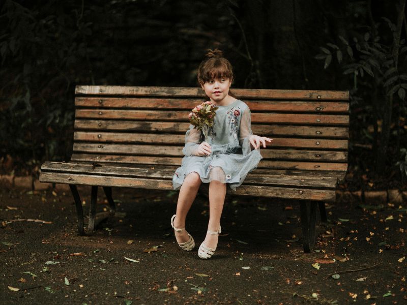 Cho bé ở một không gian yêu thích để bình tĩnh lại