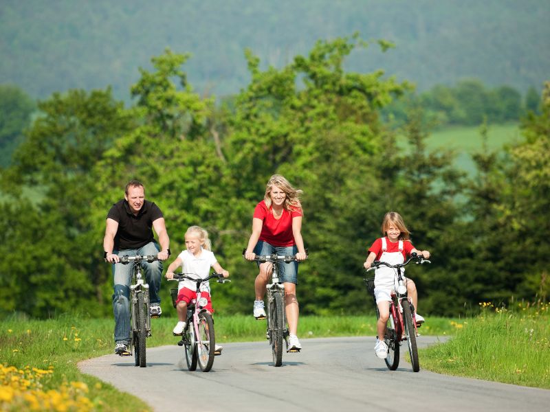 Gợi ý cho con những hoạt động tích cực để đánh lạc hướng trẻ