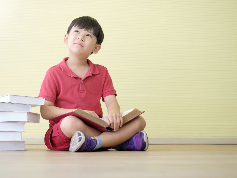 Tự nhẩm lại thông tin sẽ giúp trẻ nhớ lâu hơn