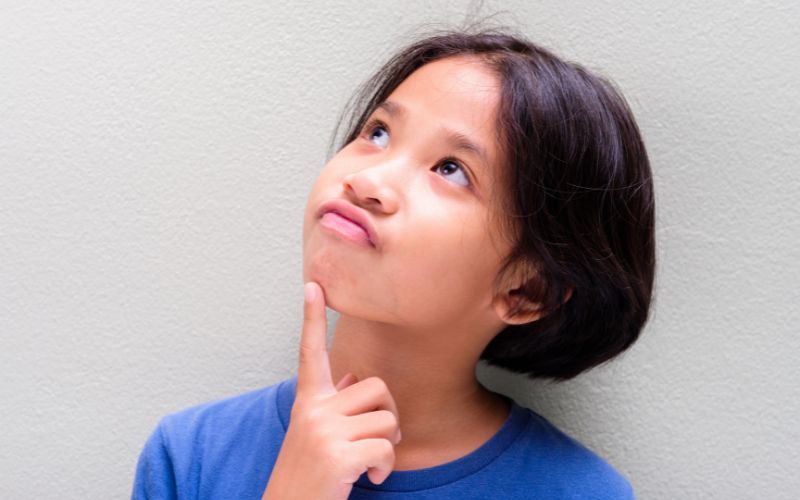 EQ còn ảnh hưởng bởi nhiều yếu tố như năng lực bản thân, khả năng học hỏi và tiếp thu, môi trường sống,...  chứ không phải chỉ dựa vào giới tính