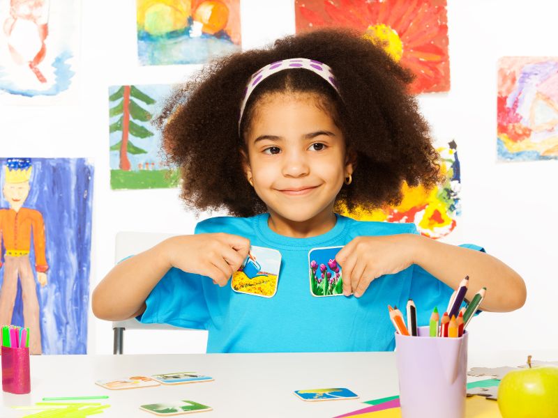 Trò chơi ghép cặp cũng là một cách thú vị để trẻ em khám phá và tìm hiểu về các hình ảnh, biểu tượng hoặc từ vựng khác nhau.