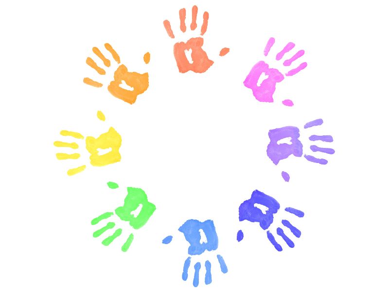 Trò này khuyến khích trẻ tập trung và nhớ các bước di chuyển theo đúng thứ tự&nbsp;