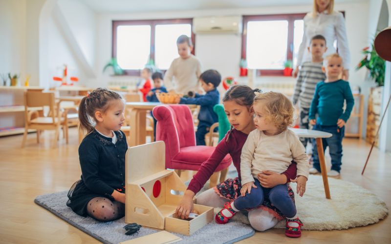 Tư duy trực quan hình tượng của trẻ mẫu giáo có vai trò gì? 3 Kỹ năng tư duy trực quan hình tượng là tiền đề trẻ có được tư duy trừu tượng, tức là trẻ có thể giải quyết những vấn đề